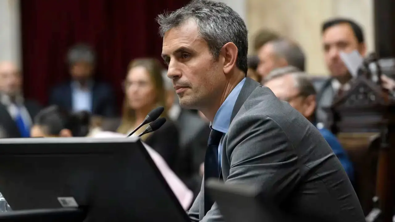 En los bloques de la oposición dialoguista varios diputados ya piensan en reemplazar a Menem cuando se vuelvan a votar autoridades 