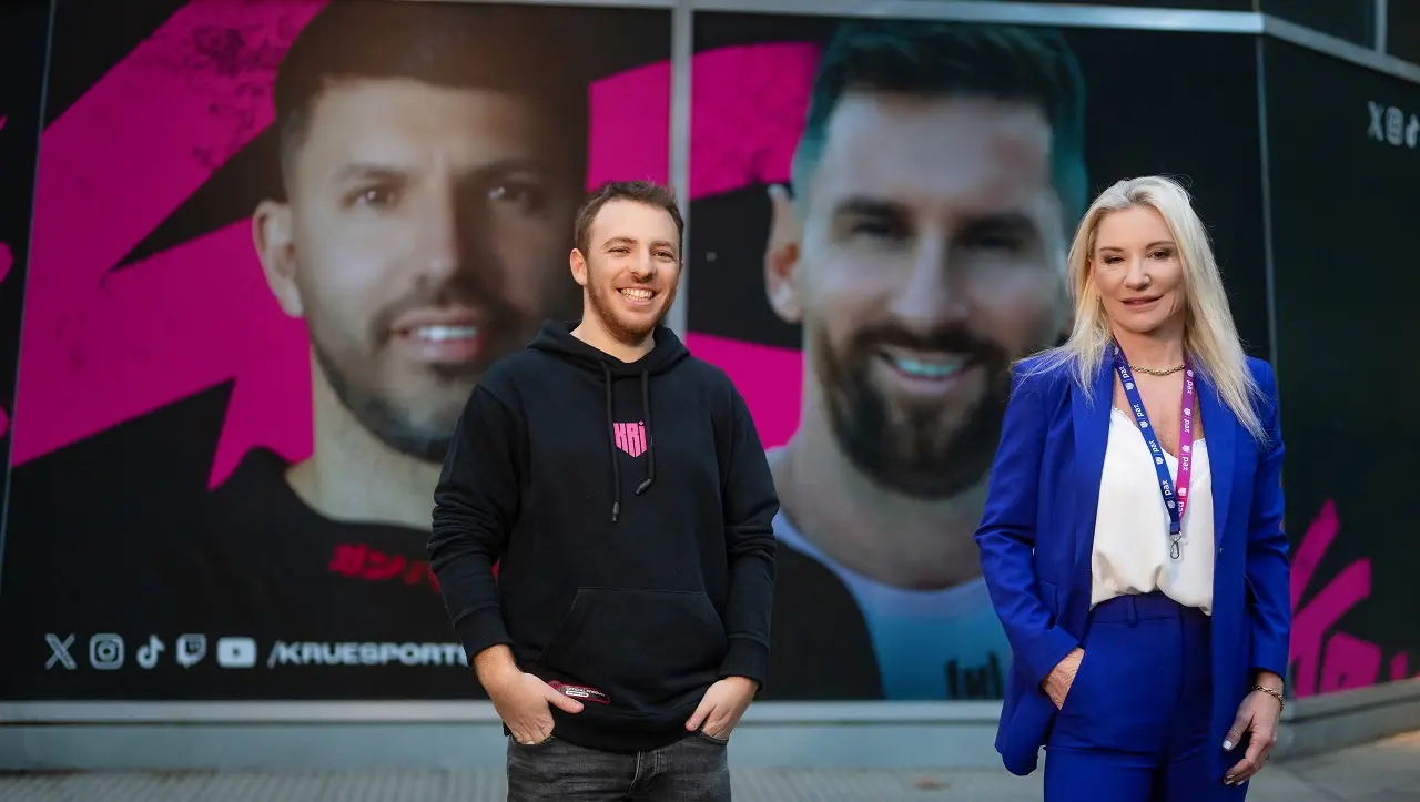 Alexia Keglevich, Founder & CEO de Pax Assistance, y Tomás Lifschitz, psicólogo deportivo de KRÜ