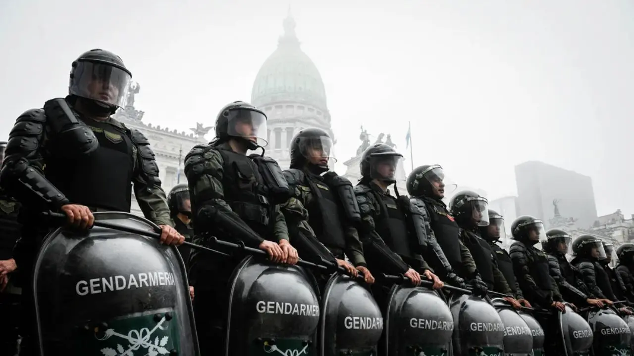 El Congreso estuvo vallado y rodeado por fuerzas de seguridad desde temprano