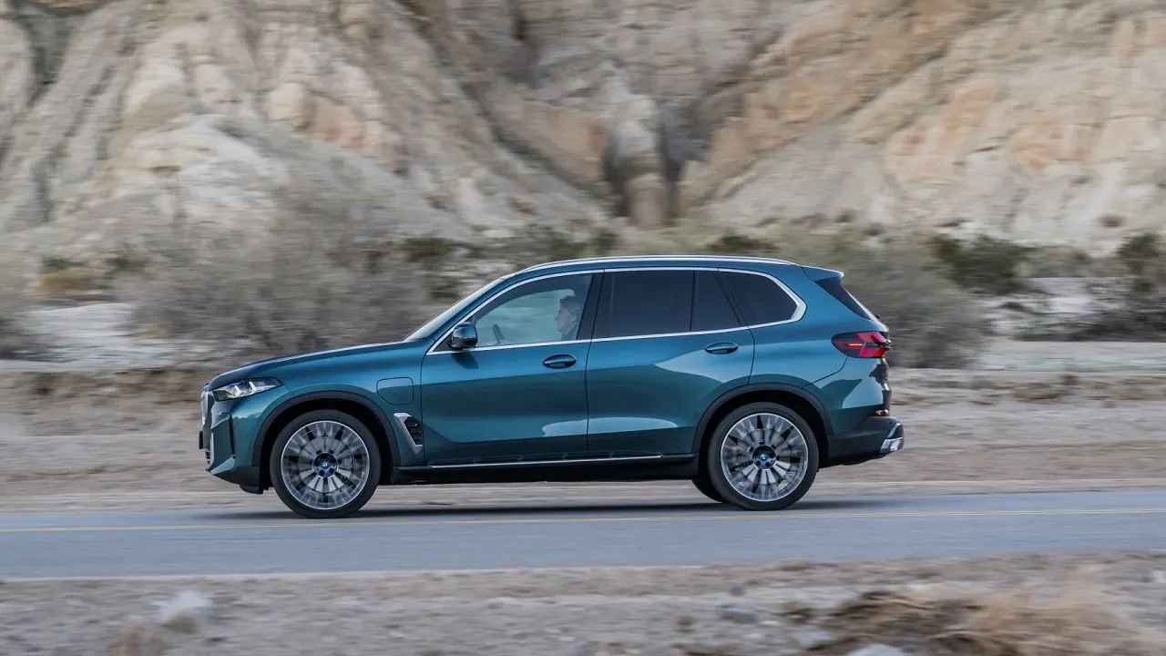 El paquete deportivo M está presente en todos los detalles del X5.