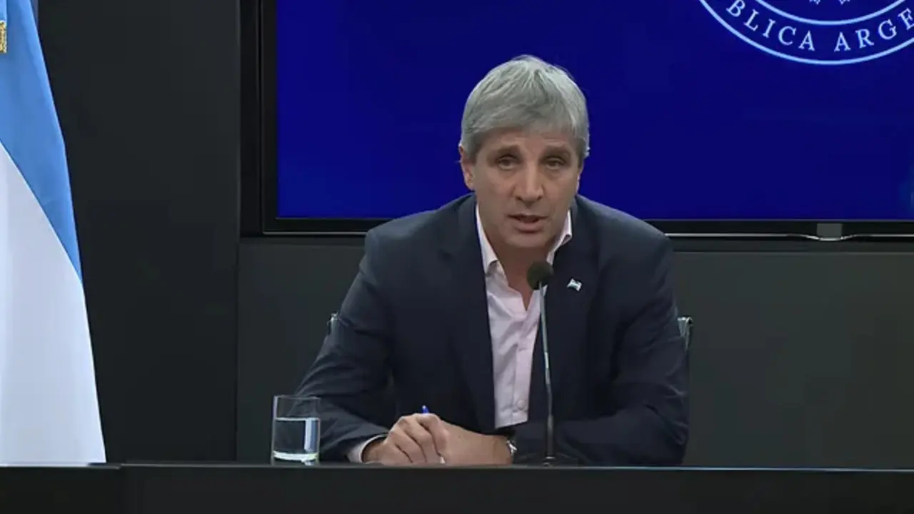 Luis Caputo, sobre salida del cepo: "Será en una etapa para la que fijamos parámetros y no fechas"