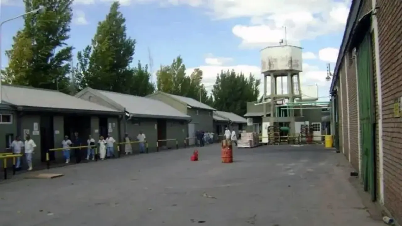 Cerró una histórica planta alimenticia en Mendoza y despidieron a todo el personal