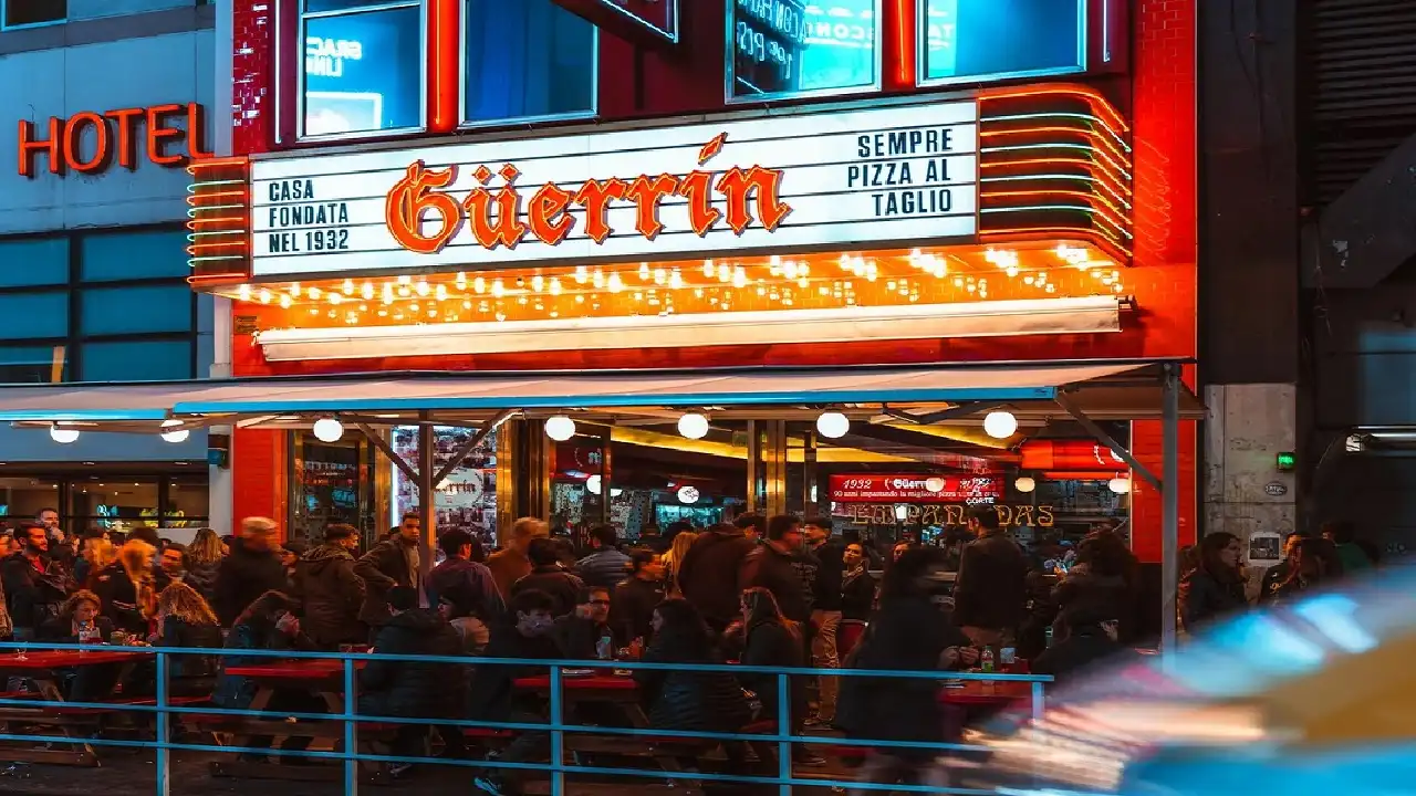 Cuánto cuesta comer en Güerrín, la pizzería más famosa de Buenos Aires, en las vacaciones de invierno