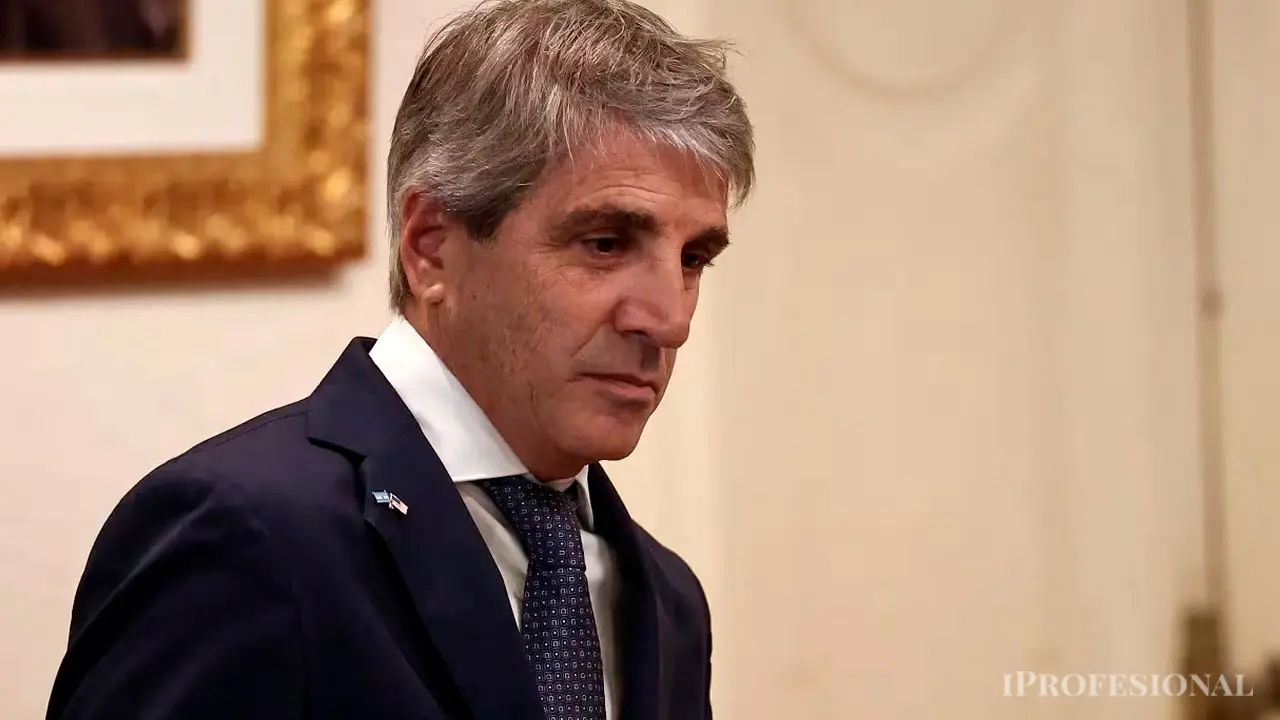 Luis Caputo se refirió al banco que Javier Milei acusó de 