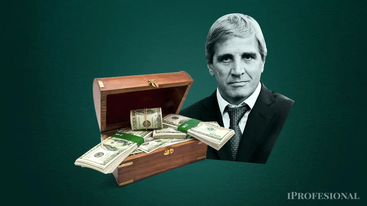 El dólar está en la mirada de los analistas, tras la escasez de reservas, la suba del precio de los billetes libres y la inflación.
