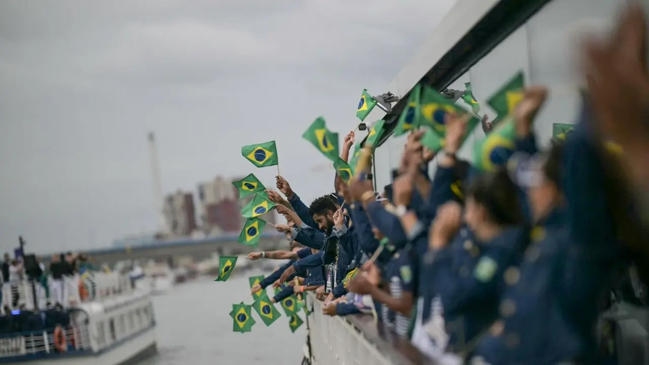 La delegación de Brasil durante su presentación en el desfile