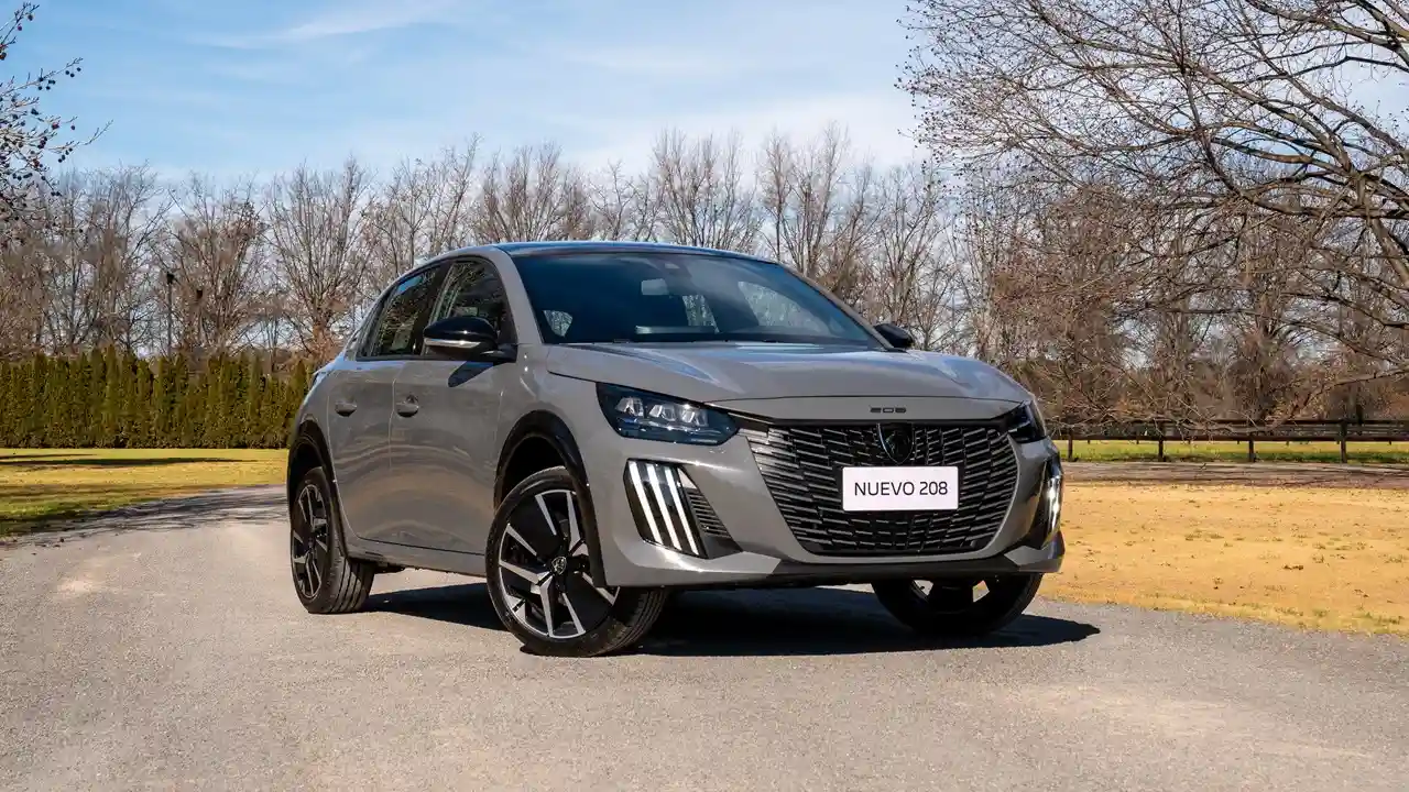 El nuevo Peugeot 208 es el auto más moderno con caja AT.