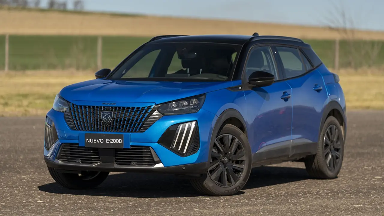 Peugeot confirmó la llegada del auto SUV E-2008 a la Argentina: cuánto costará