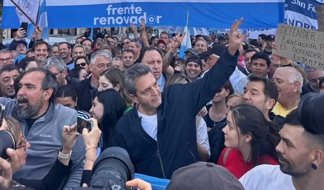 Sergio Massa marcha universitaria