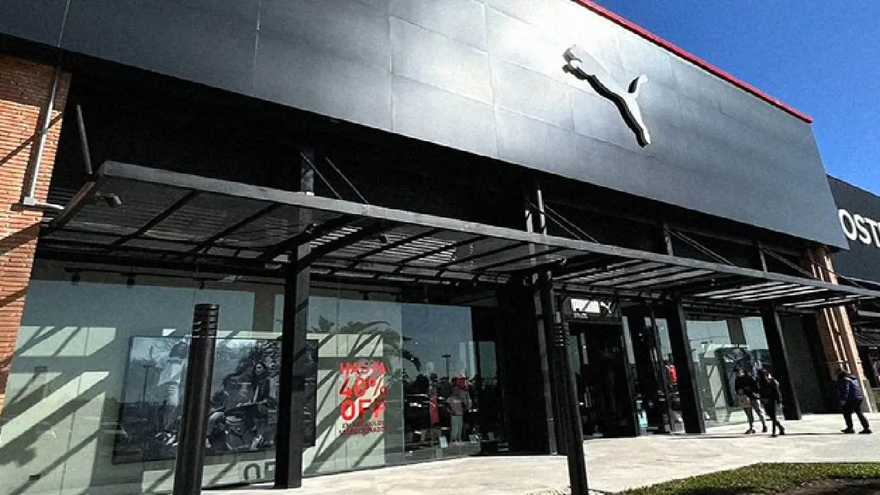 El outlet donde Puma oferta calzado a mitad de precio