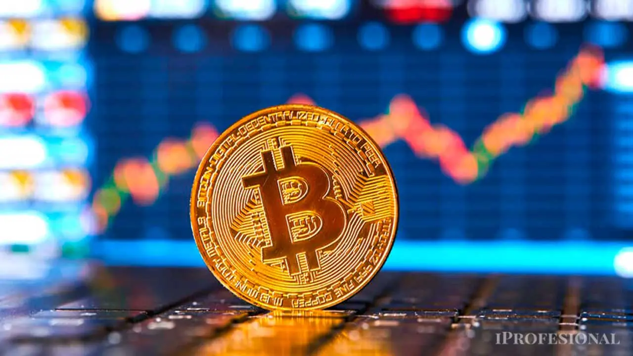 Bitcoin apunta a récord de 120.000 dólares en enero