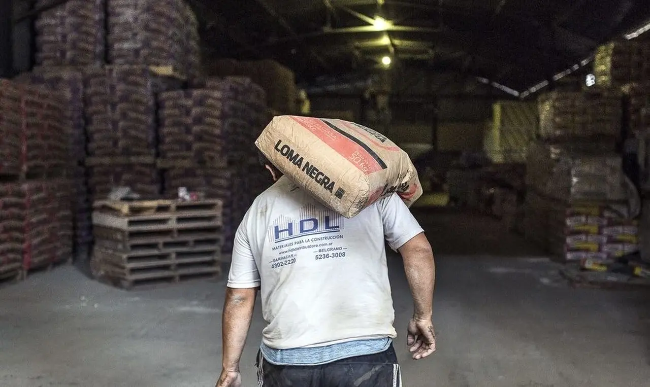 Empleado Loma Negra empleados cemento