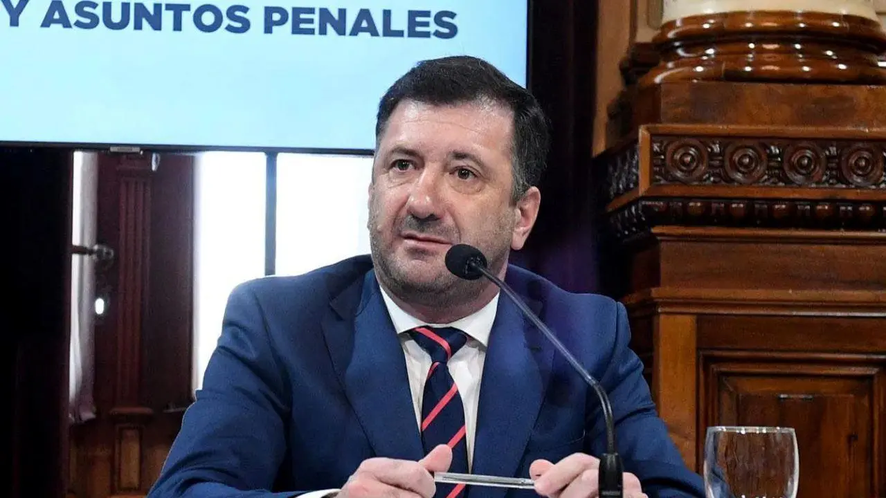 Kueider aún está siendo investigado por presunto lavado de activos, pero no tiene una sentencia