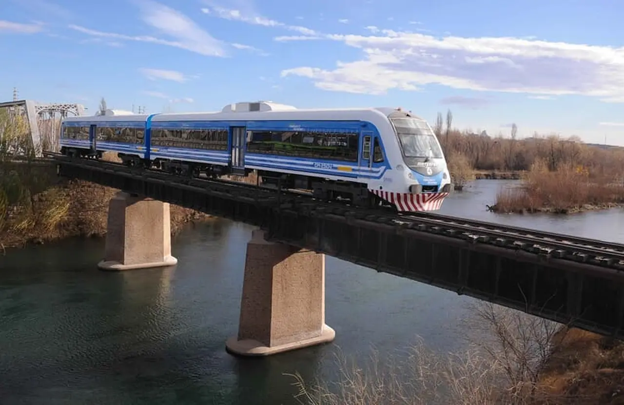 Tren del Valle