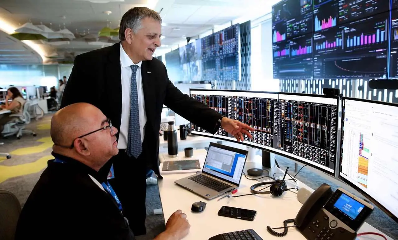 El CEO de YPF destacó los beneficios que el nuevo centro de operaciones brinda a YPF en Vaca Muerta.
