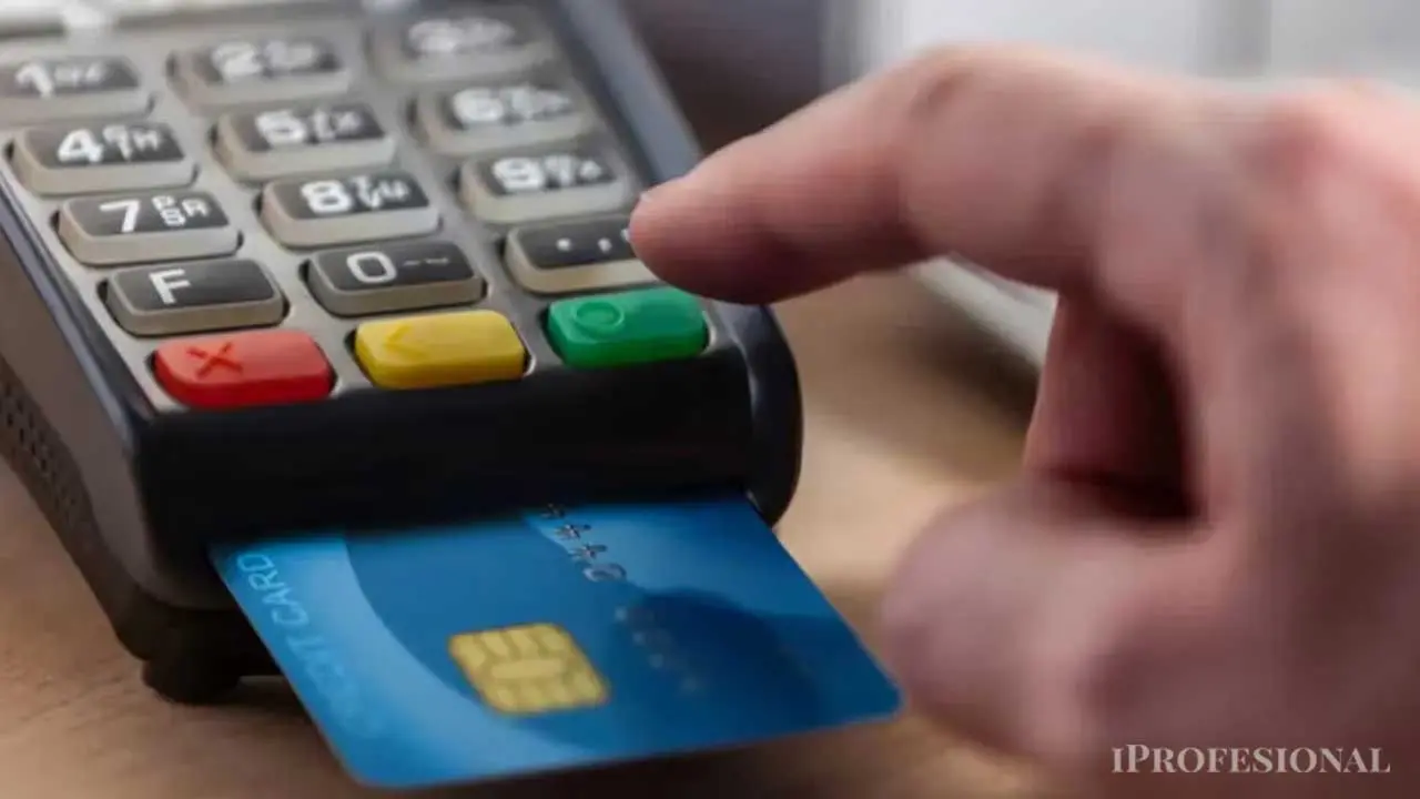 ¿Adiós al PIN tradicional?: La nueva tarjeta biométrica que se prueba en Europa
