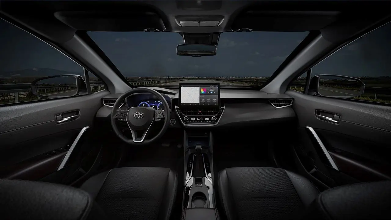 El Toyota Corolla Cross trae nuevos puertos USB C. 