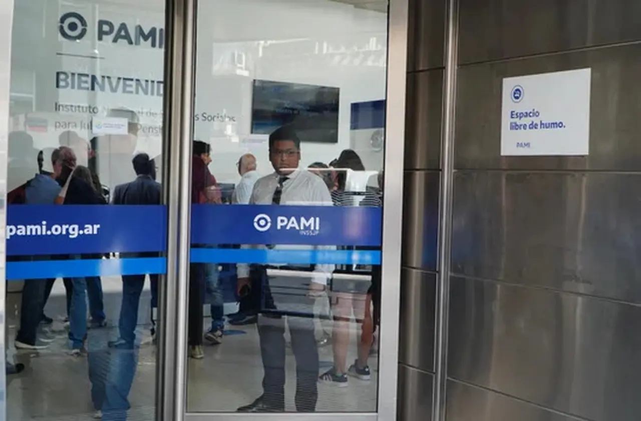 Conflicto en PAMI: 50 empleados impedidos de acceder a sus puestos de trabajo
