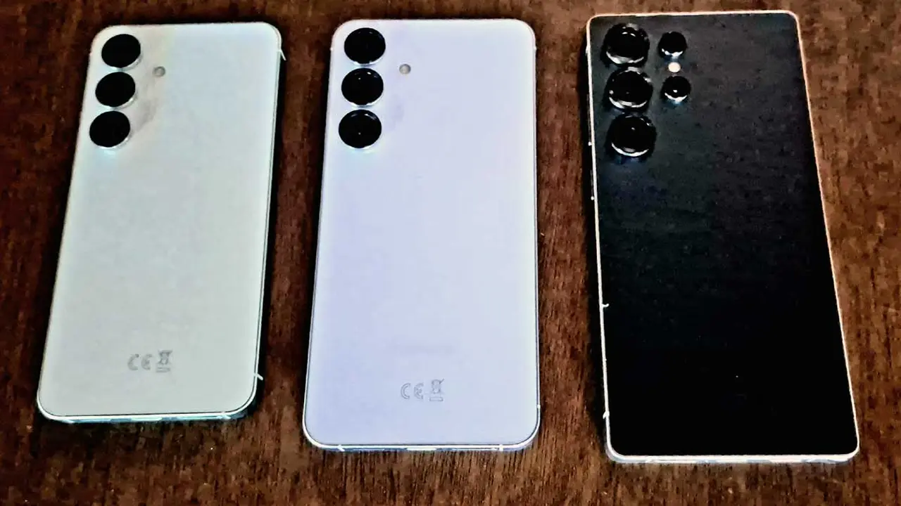 De izquierda a derecha: el S25, el S25+ y el S25 Ultra.