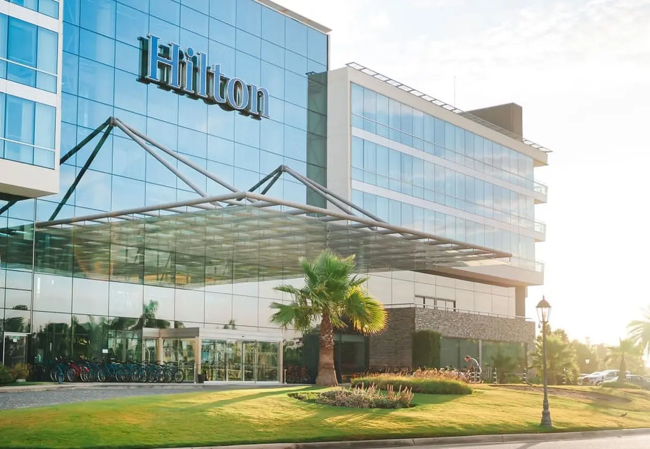 Hilton Pilar ofrece propuestas únicas para San Valentín y precios exclusivos en alojamientos.