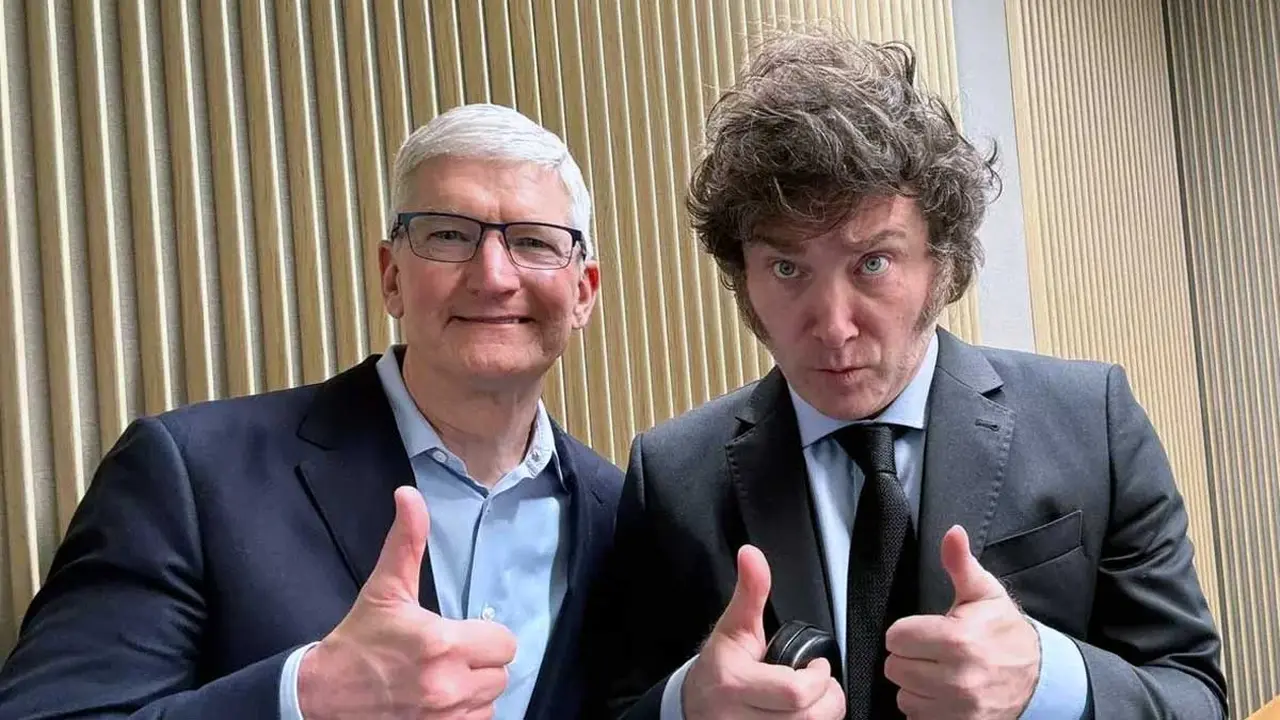 Tim Cook y Javier Milei en Cupertino.