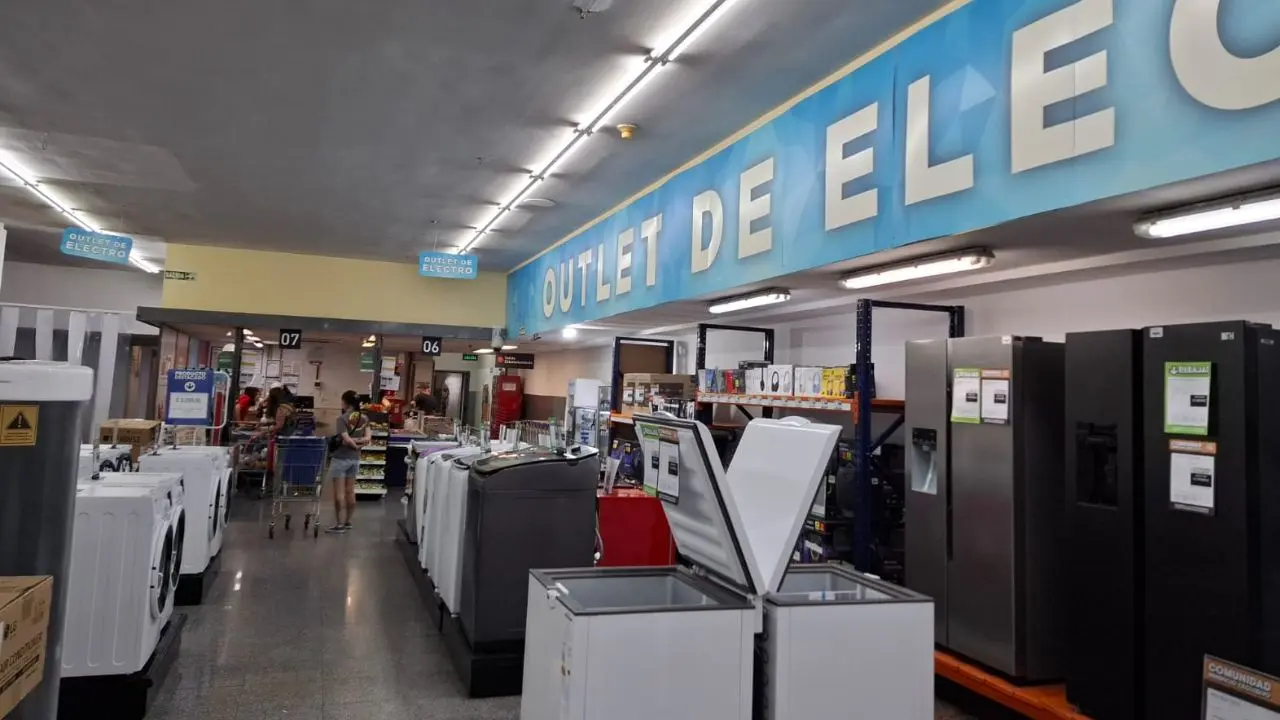 Outlet de Coto vende electrodomésticos baratos