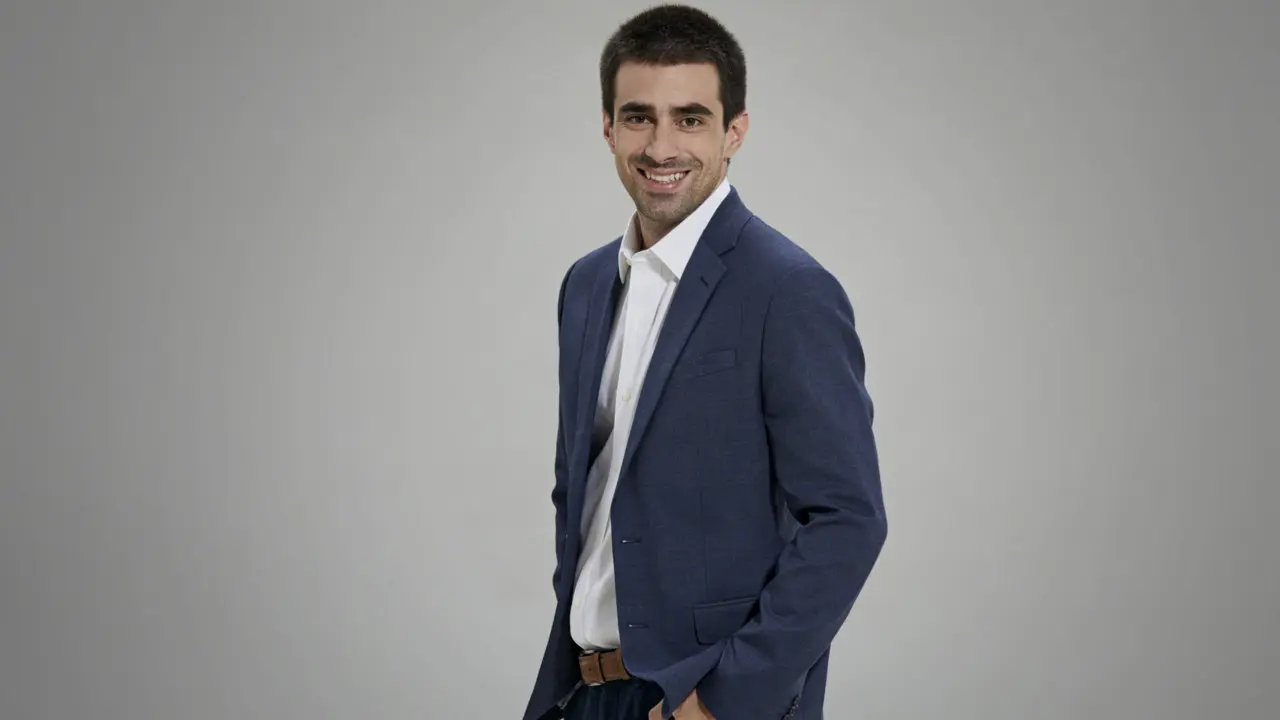 No existen barreras de género, edad, nivel educativo, ni experiencia previa para poder obt