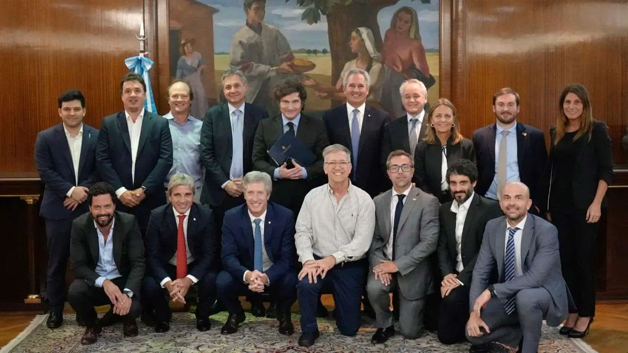 La foto que subió el Gobierno con el e