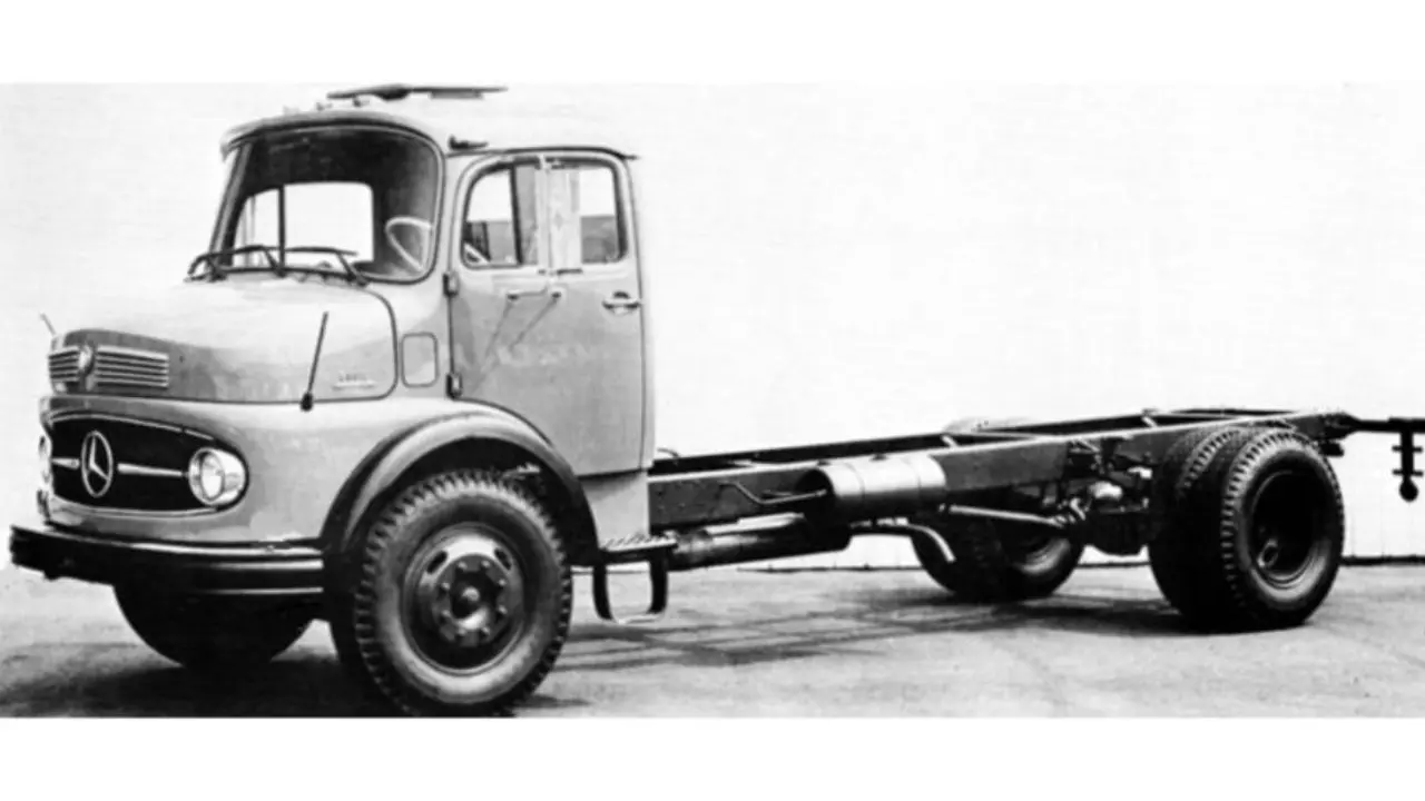 mercedes benz 1114