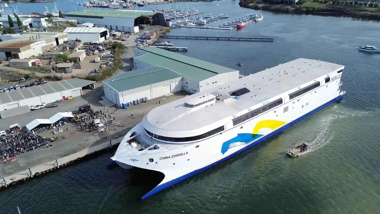 El nuevo ferry de Buquebus fue botado en Australia