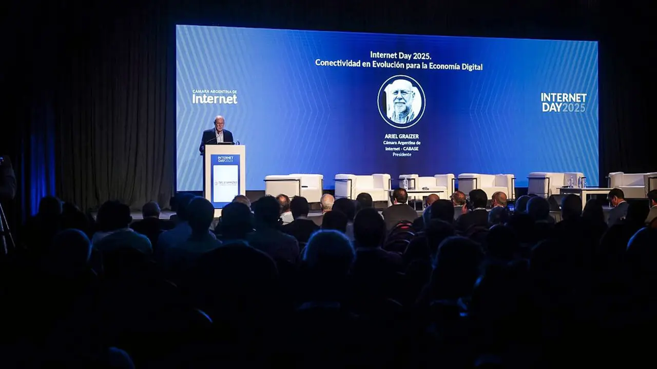 Ariel Graizer en un encuentro de la Cámara Argentina de Internet