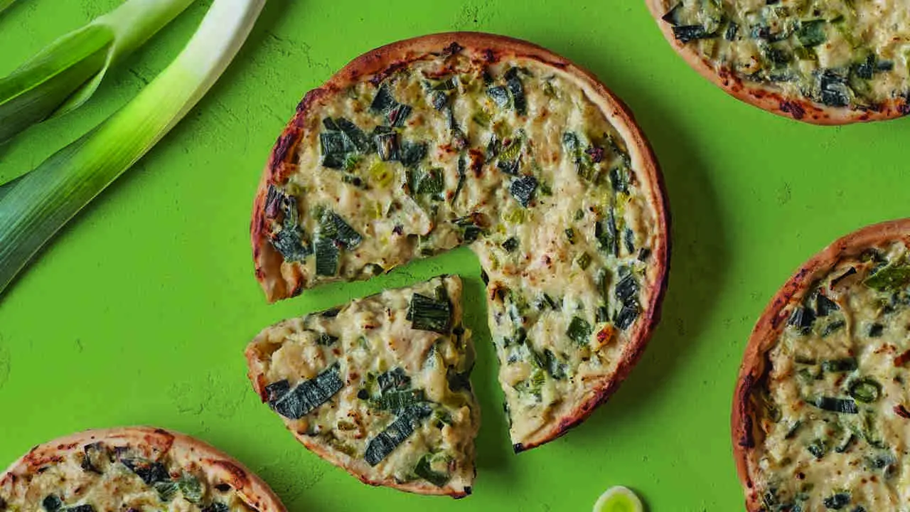 El Noble ya no es solo empanadas: sumó pizzas, tartas y panadería