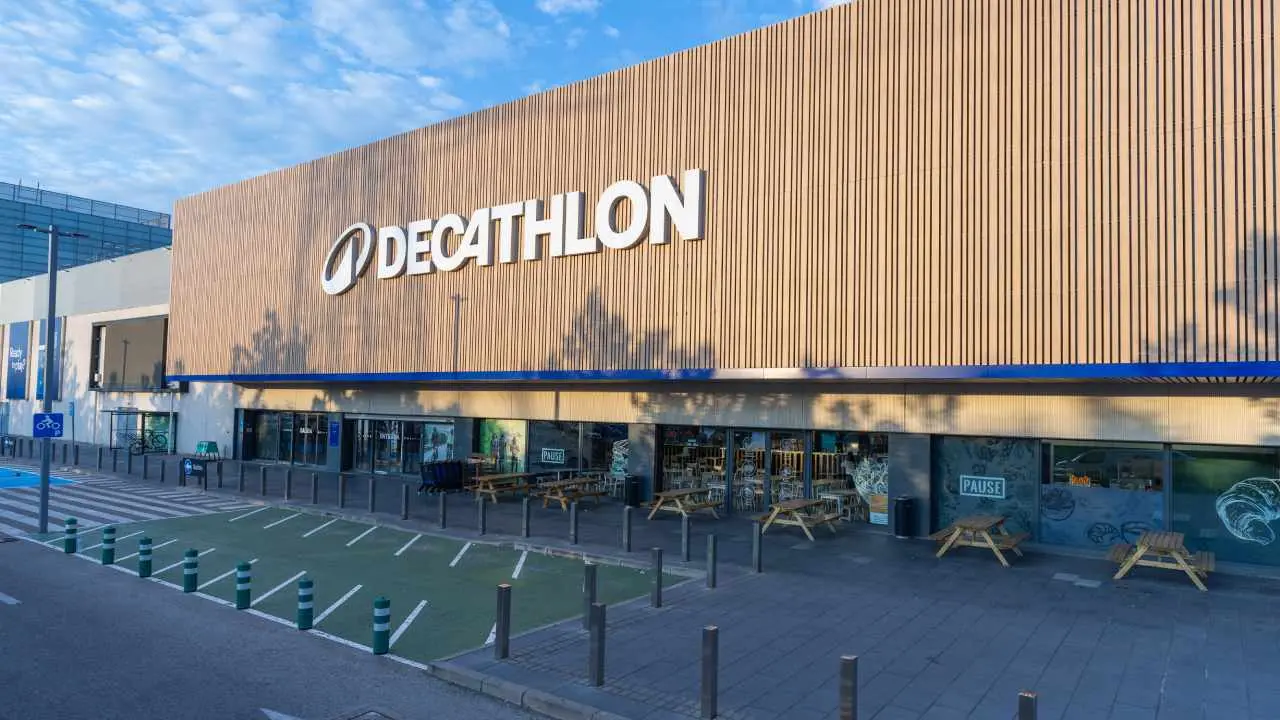 Decathlon adelanta su llegada a Argentina: fecha confirmada de apertura del primer local