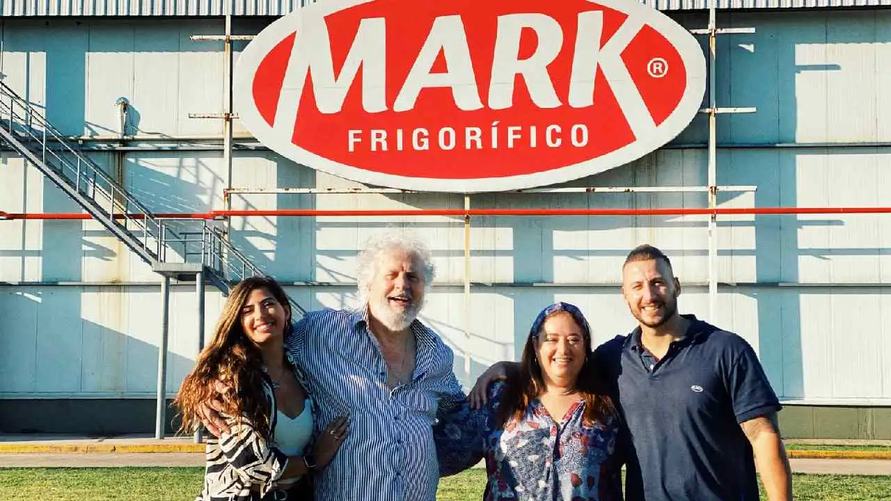 Empezó con una carnicería de barrio, casi quiebra y hoy tiene un frigorífico exportador: ¿cómo hizo?