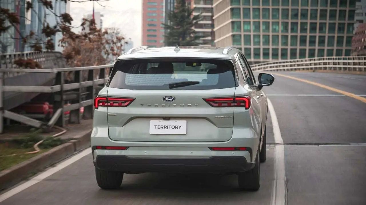 El SUV mediano de Ford se ofrece en tres versiones con dos tipos de motorización.