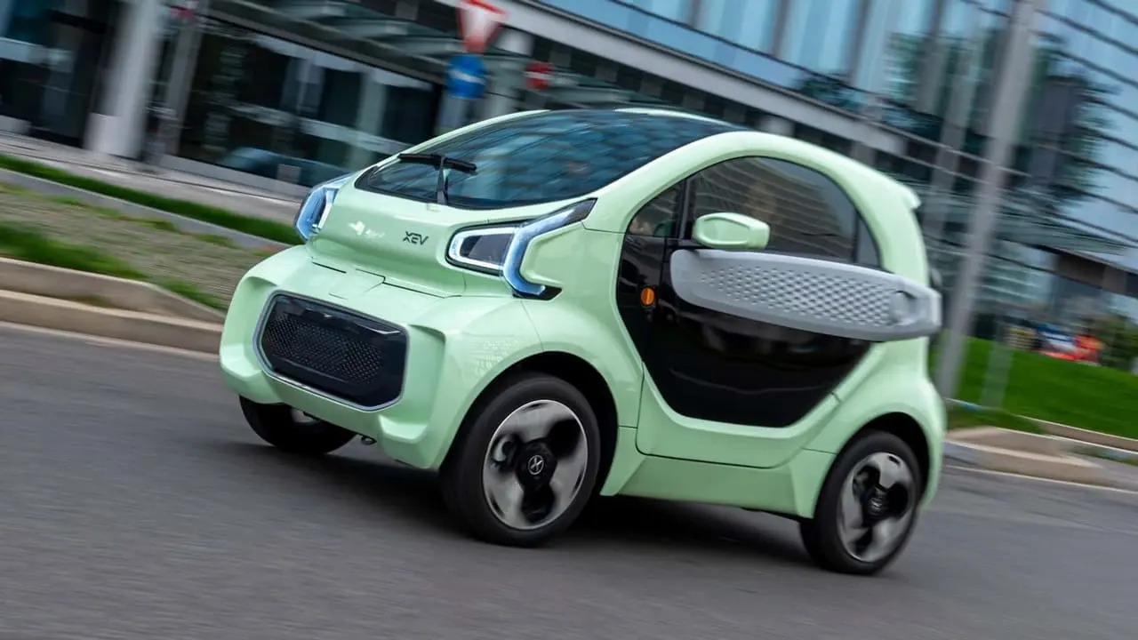 Cómo es el nuevo citycar eléctrico "mini" producido en China que llega a Argentina