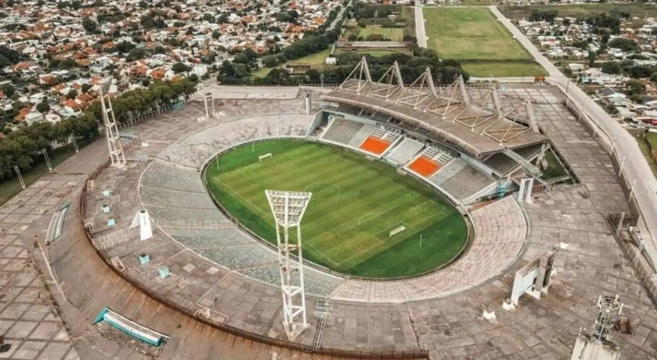 El estadio emblema de Mar del Plata, en manos brasileñas: volvería el fútbol del verano