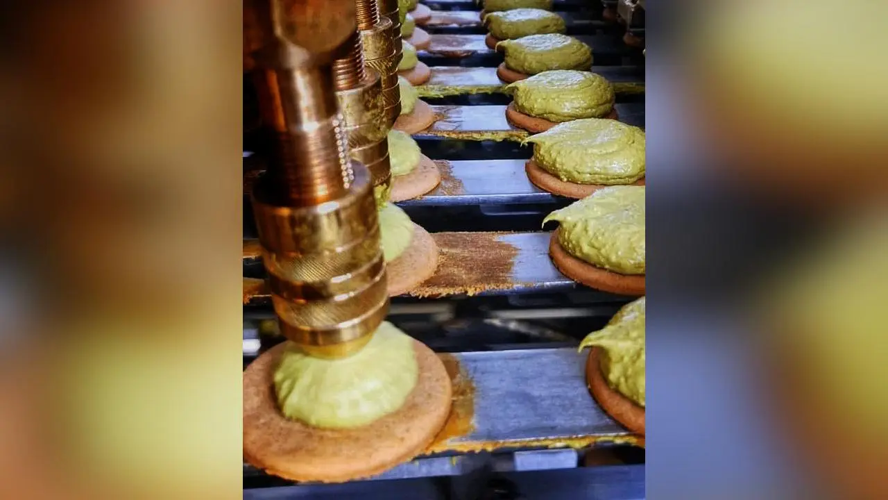 La imagen que divulgó Havanna sobre la producción de su nuevo Alfajor Dubai