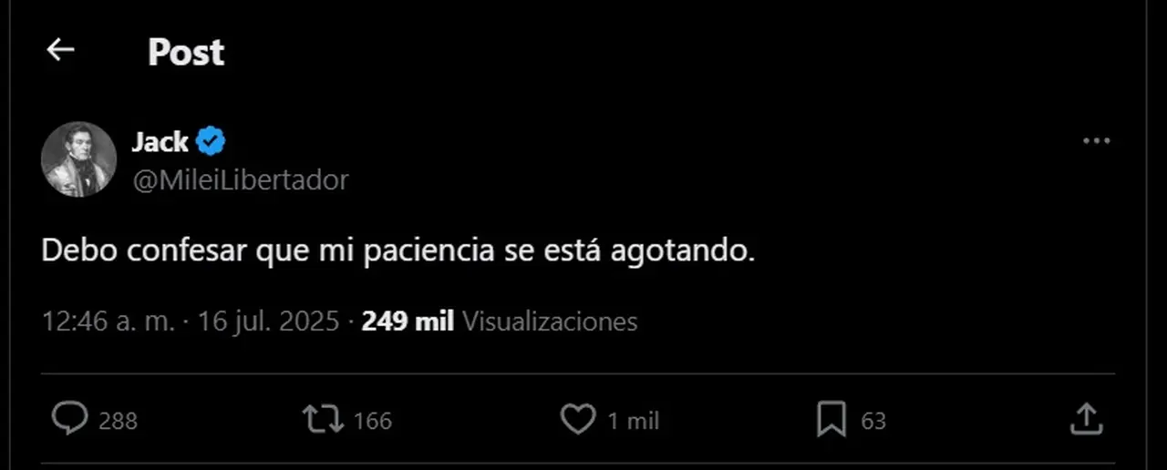 Los sugestivos tuits de Santiago Caputo