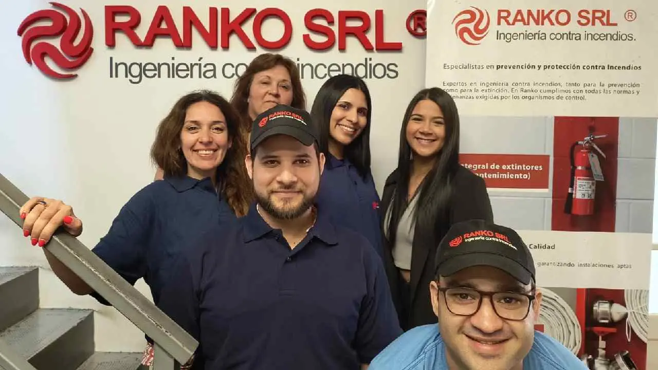 Pasó de recargar matafuegos en un local a crear una empresa de ingeniería contra incendios