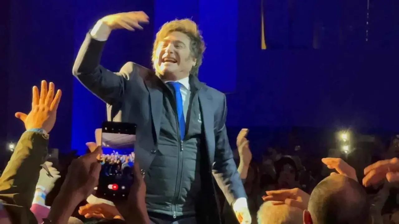 Milei calificó a Villarruel como "bruta traidora" y amenazó a la oposición: "Los vamos a aplastar"