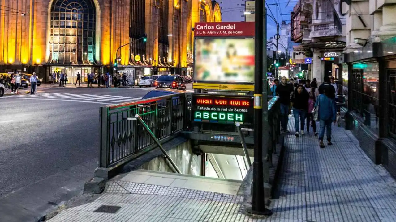 La estación Carlos Gardel del Subte B vuelve a estar operativa desde el 1° de diciembre