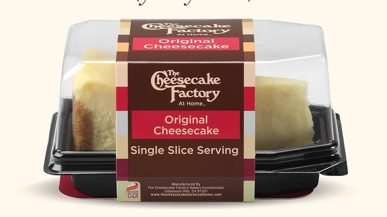 Cómo es el pop up de The Cheesecake Factory en Alto Palermo y qué tortas se venden