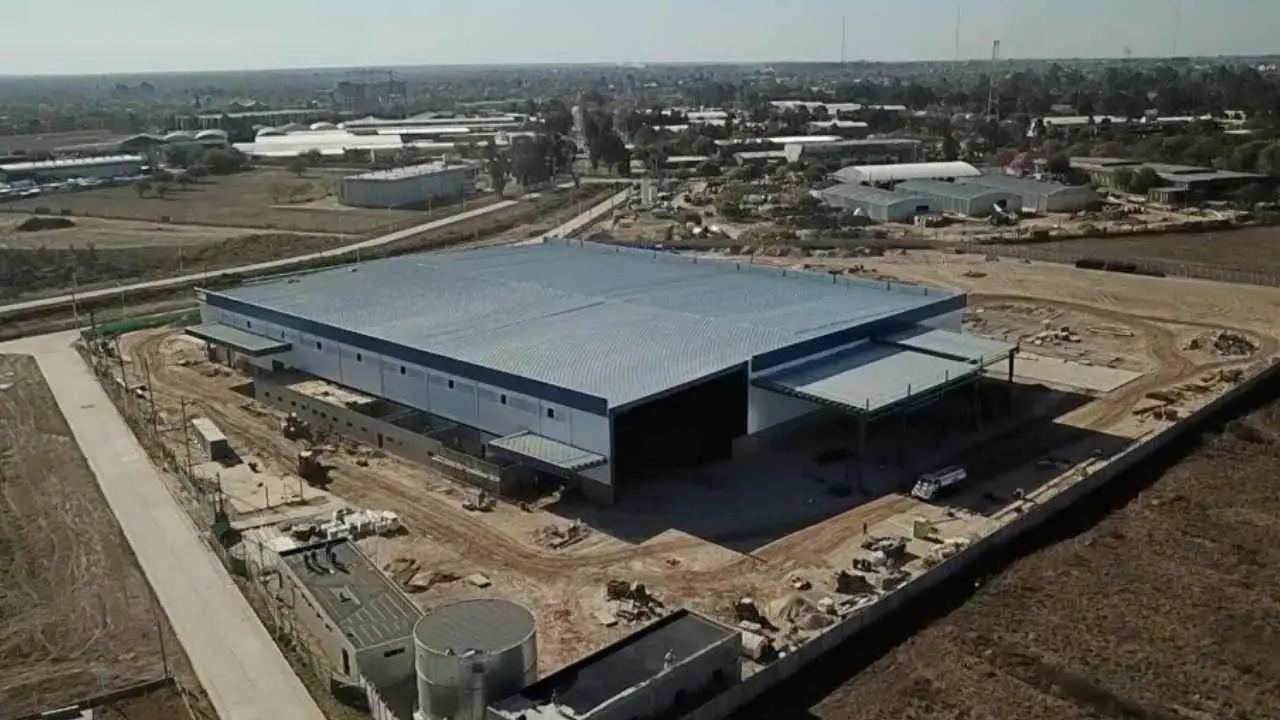 Multinacional italiana realiza una millonaria inversión para abrir planta en Argentina, pese a la caída del consumo