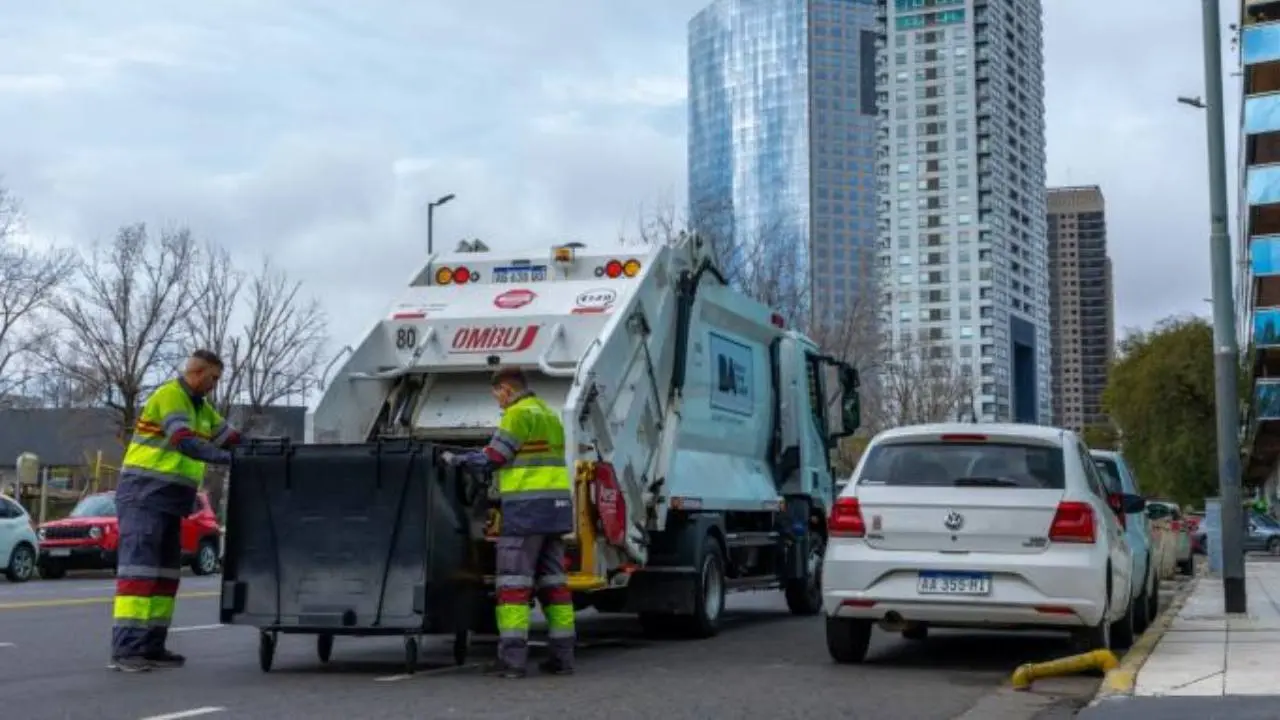 El Gobierno de la Ciudad removió 135 contenedores de basura de Puerto Madero