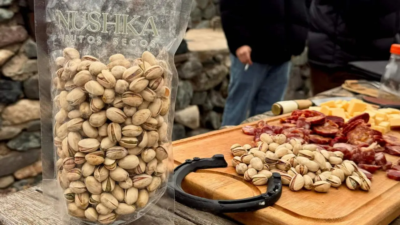 Todo lo que gana con Nushka lo reinvierte en más plantas y materia prima para crecer