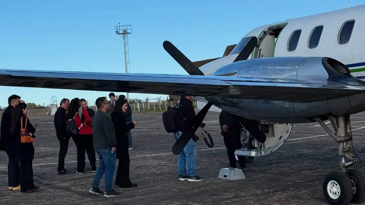 Humming Airways ya realiza vuelos regionales con pequeños aviones y aspira a seguir creciendo