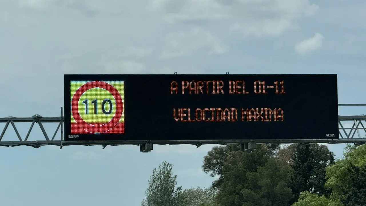 Ojo las multas: autopista que conecta con CABA redujo velocidad máxima en un tramo clave