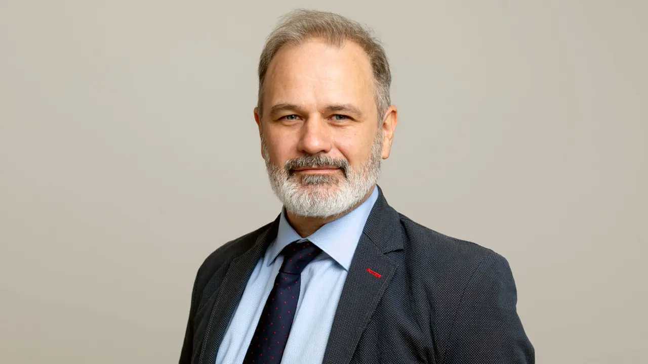 Ernesto Mislej.