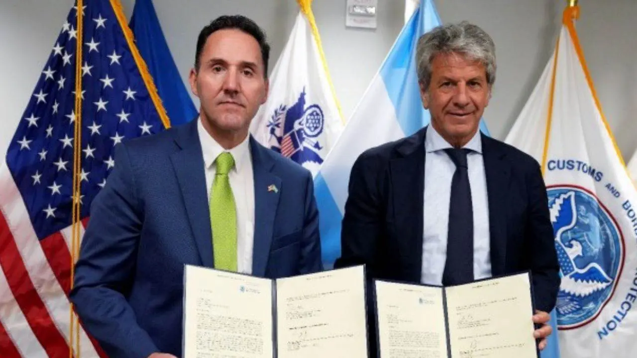 José Pazo encabezó la firma del acuerdo con Estados Unidos